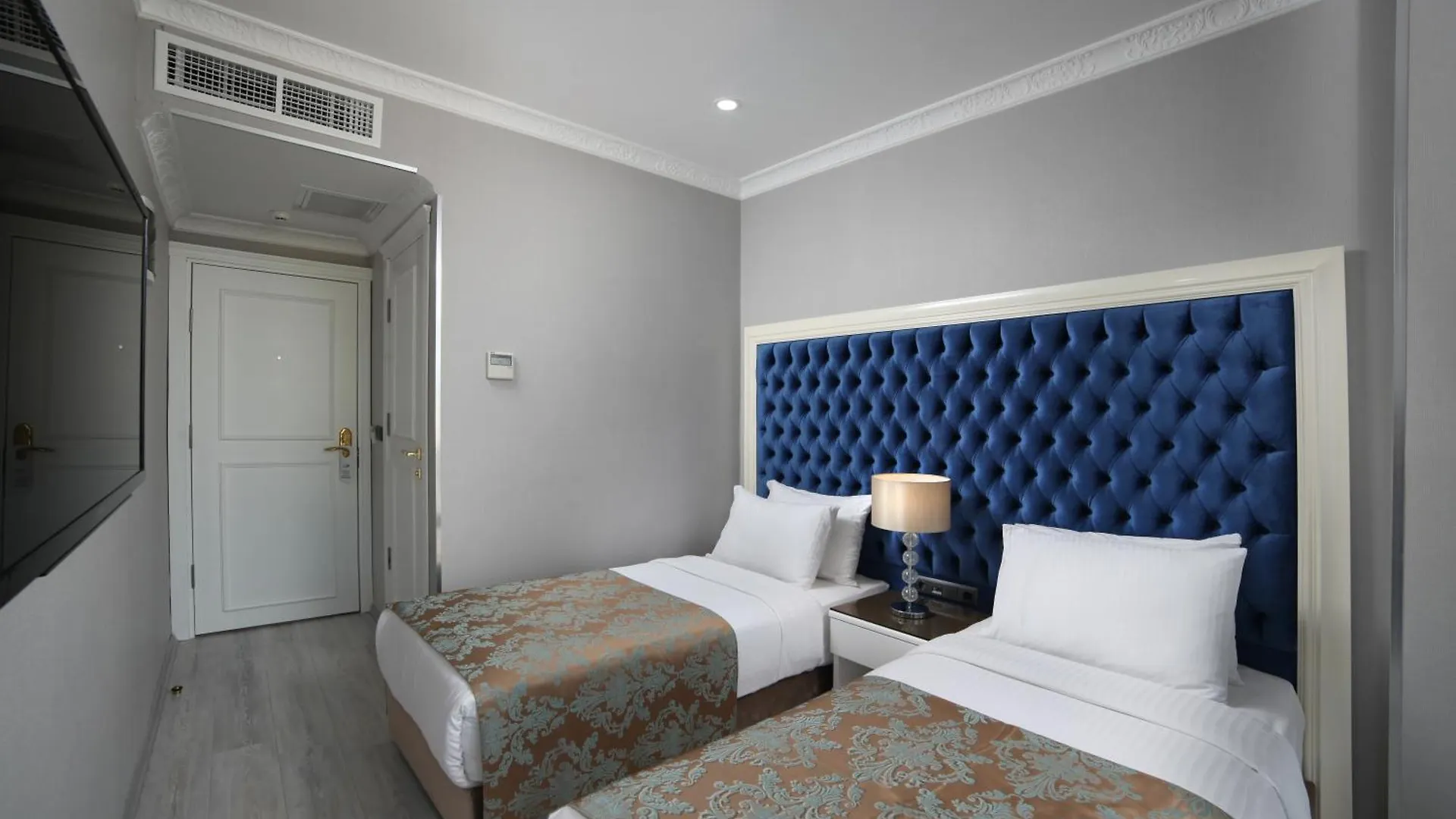 White Monarch Hotel Istambul 4*,