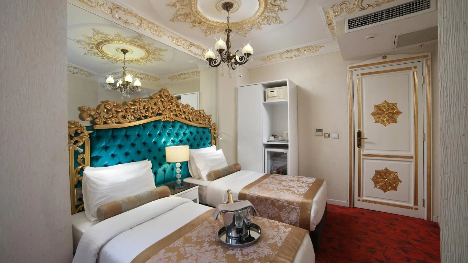White Monarch Hotel Istambul 4*,