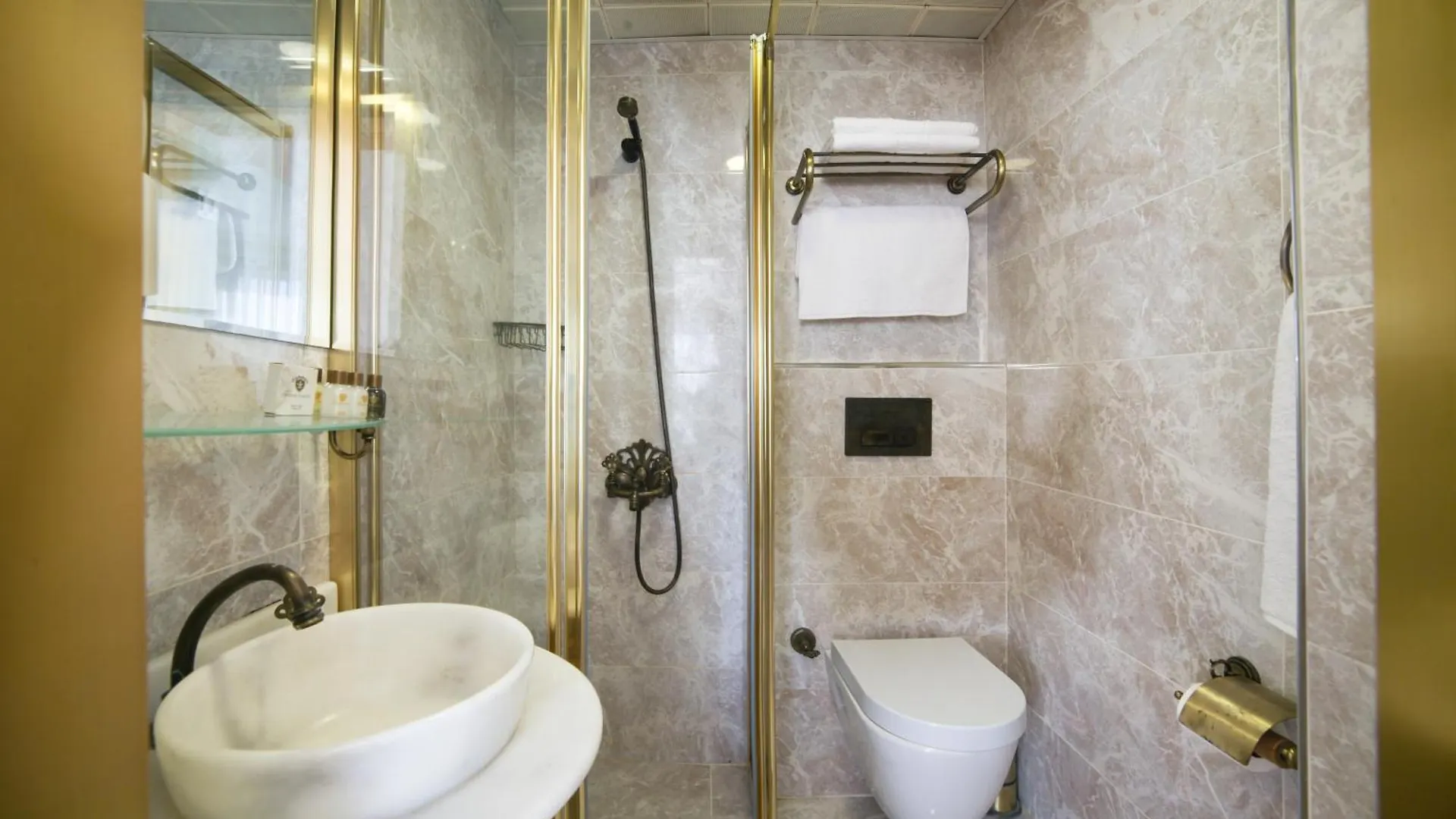 White Monarch Hotel Istanbul 4*,  Turkey